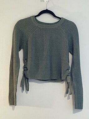 moon & madison Olive Green Ribbed Side-Tie Sweater. Item # 11405
